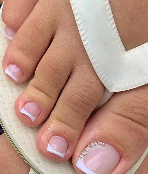 عکس مدل های فرنچ ناخن پا