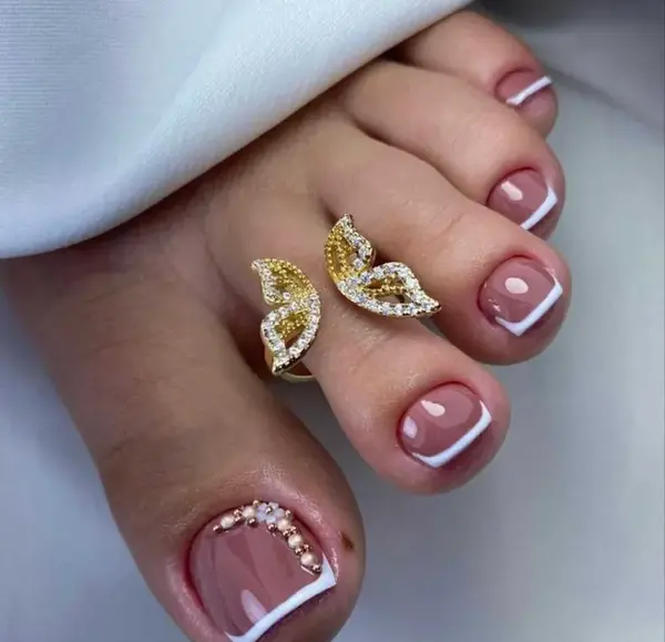 عکس مدل های فرنچ ناخن پا