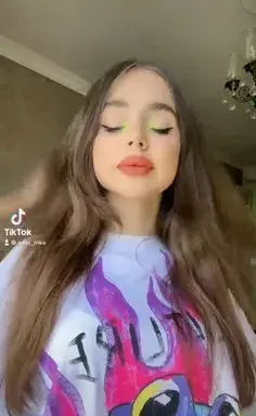 عکس گربه ی نیکا فلاحی