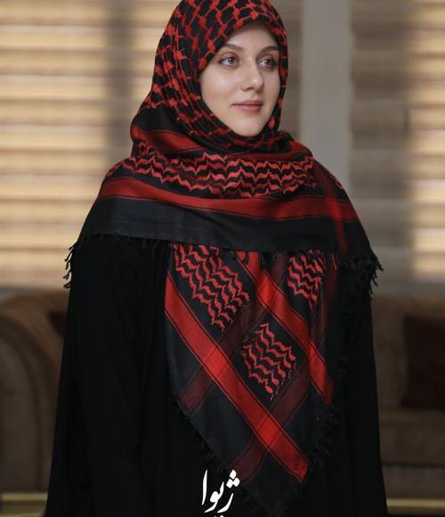 عکس حاج قاسم با چفیه بر سر