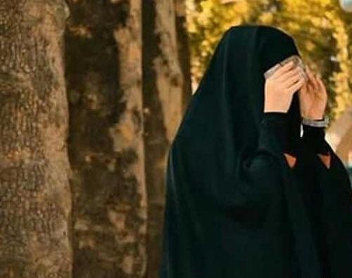 عکس پروف دختر جلو آینه