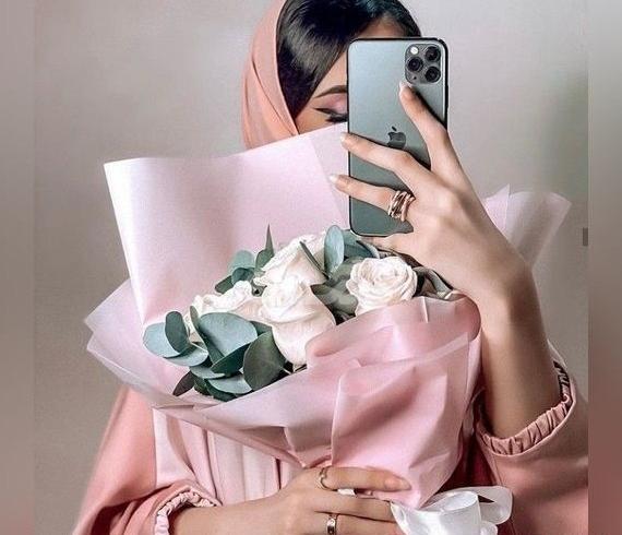 عکس پروف دختر جلو آینه