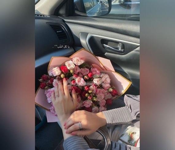عکس پروف دختر جلو آینه