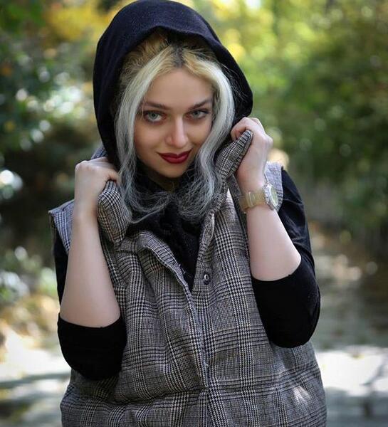 عکس ژست عکاسی دخترانه ورزشی