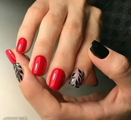 عکس مدل طراحی ناخن لاک قرمز