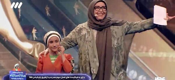 عکس ژاله صامتی در عصر جدید