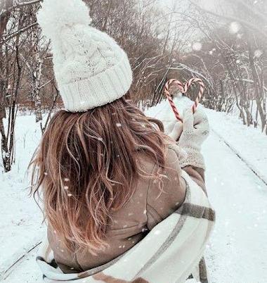 عکس مرغ عشق طلایی