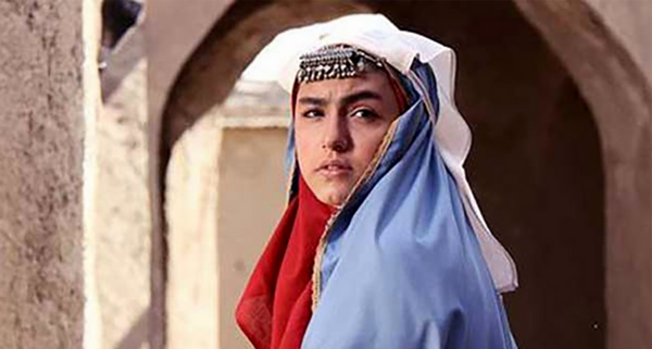 عکس آهو بانوی عمارت
