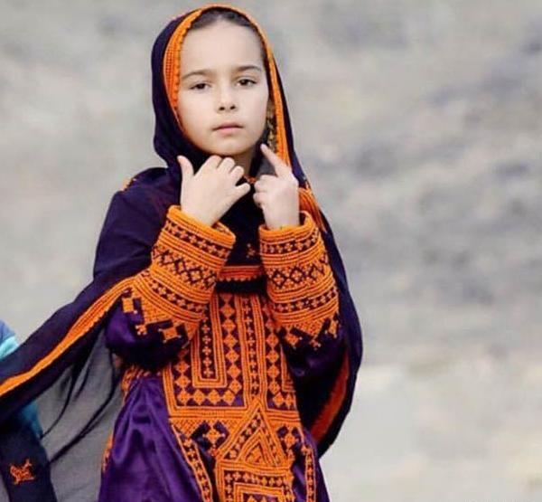 عکس دختر بلوچ با چادر