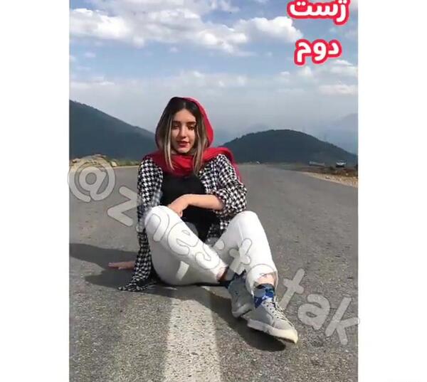 ژست عکس روی پل هوایی