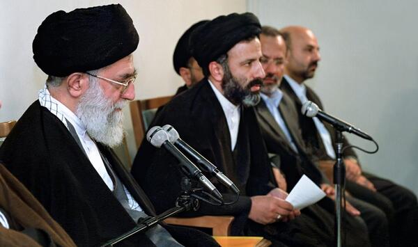 عکس رئیسی با خامنه ای