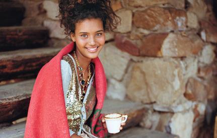 عکس ایستاده زیبا