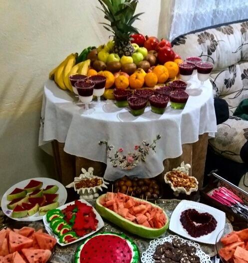 عکس از سفره ی یلدا