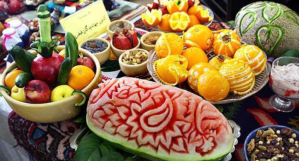 عکس از سفره ی یلدا