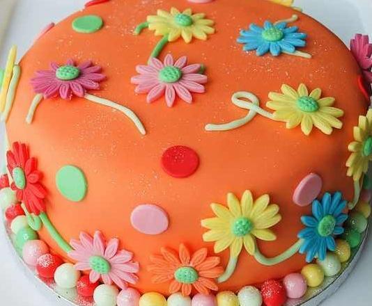 عکس های تزیین کیک تولد خانگی