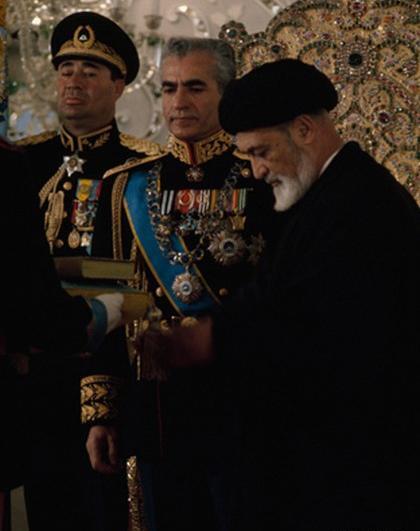 عکس رضا شاه با تاج