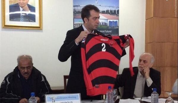 عکس پیراهن جدید پرسپولیس