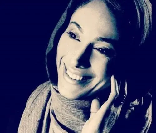 عکس سحر زکریا در قهوه تلخ