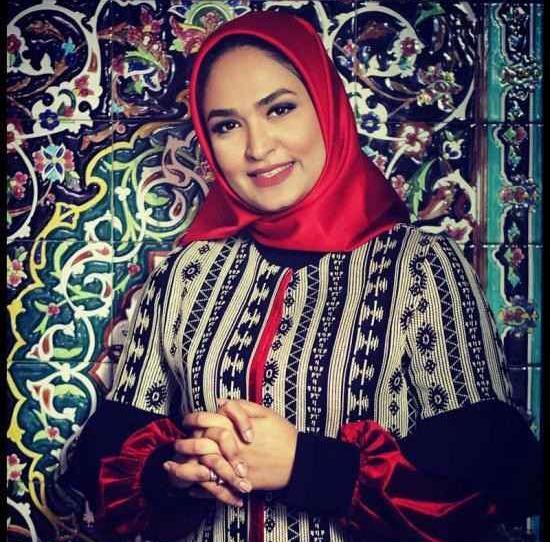 عکس مجری آشپزی با مامان