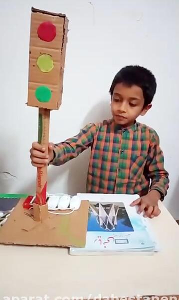 عکس ایده کاردستی چراغ راهنمایی