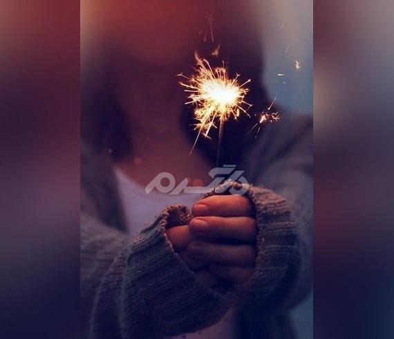 ایده عکس تولد با فشفشه