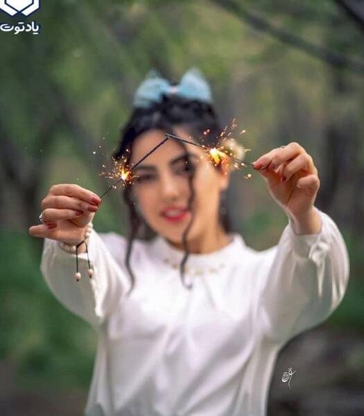 ایده عکس تولد با فشفشه