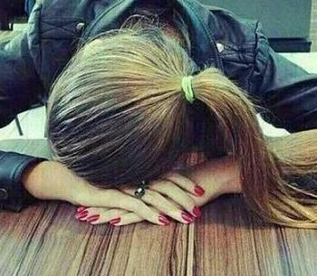 عکسهای گریه دختر تنها
