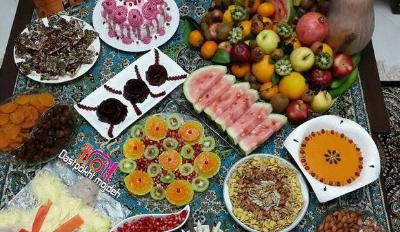 عکس میز شب یلدا شیک