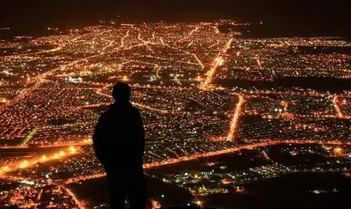 عکس نوشته گاهی یک زن میتونه مرد باشه