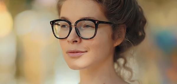 عکس عینک چشم ضعیفی
