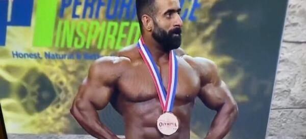عکس هادی چوپان در مستر المپیا