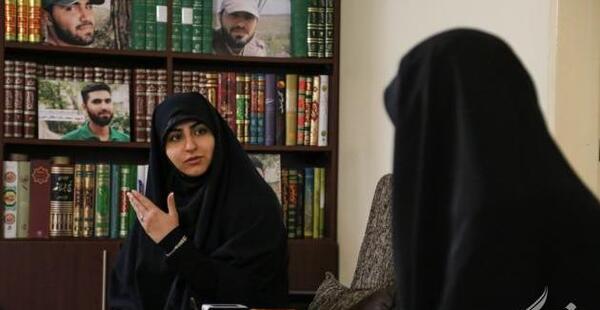 عکس خواهر شهید محمد دهقان فرد