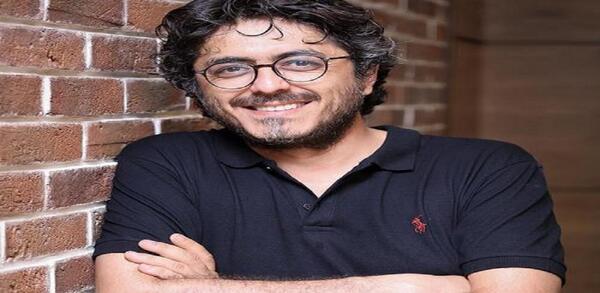عکس بهنام شرفی در کامیون