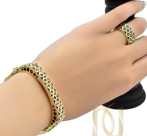 عکس سیاه طلای
