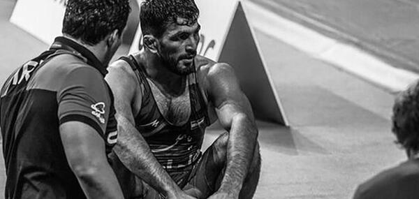 عکس سیاه سفید حسن یزدانی