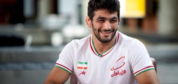 عکس سیاه سفید حسن یزدانی