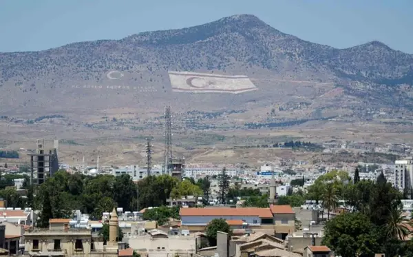 عکس پرچم قبرس شمالی