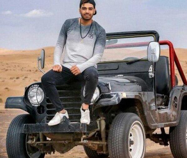 عکس سینا درخشنده چند سالشه