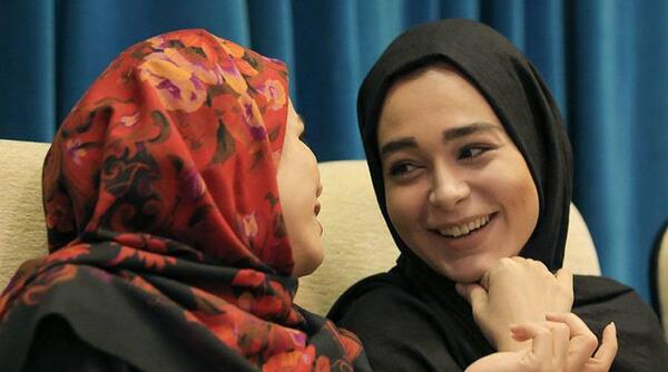 عکس های سانیا سالاری در پشت صحنه دلدادگان