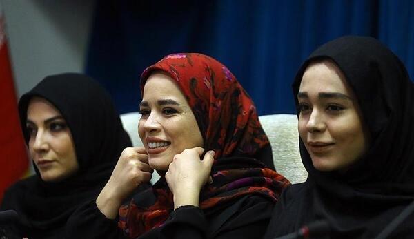 عکس های سانیا سالاری در پشت صحنه دلدادگان