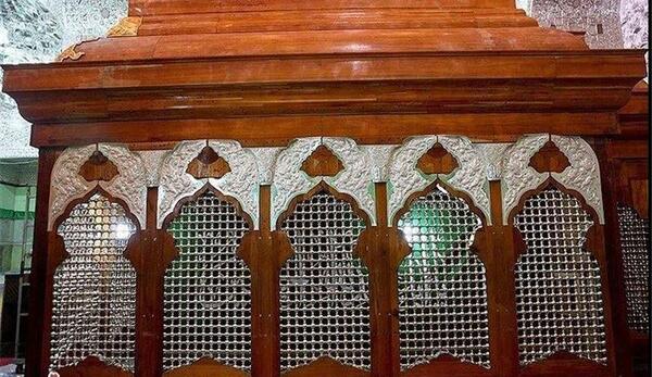 عکس ضریح چوبی