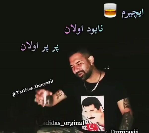 عکس پیمان ادیداس و مادرش