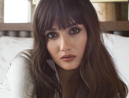 عکس زینب ییلماز بدون ارایش
