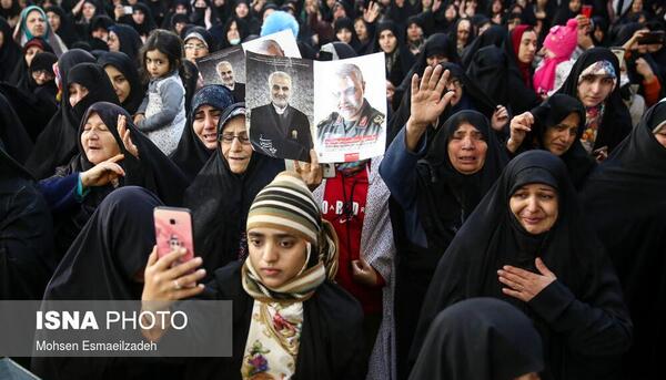 عکس شهید سلیمانی در حرم