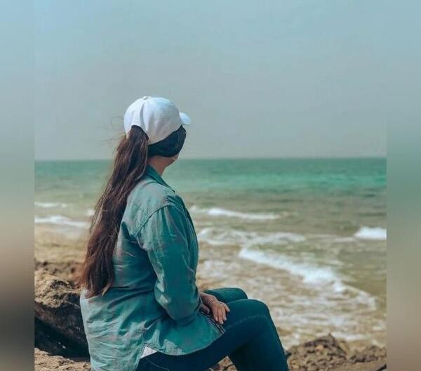 عکس دخترونه لب دریا