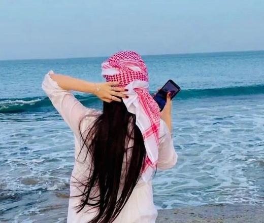 عکس دخترونه لب دریا