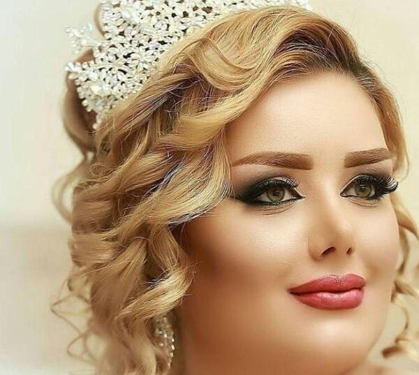 عکس شینیون مو برای صورت های گرد
