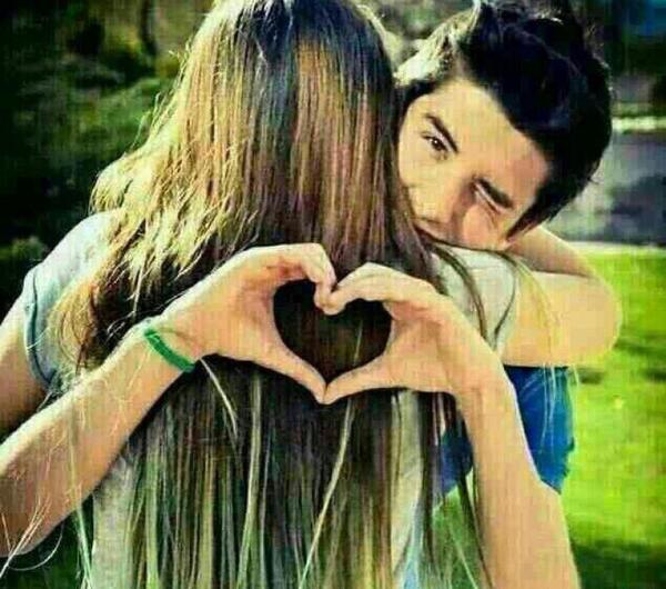 عکس گریه دختر تو بغل پسر