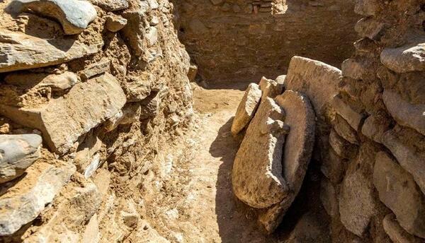 عکس آسیاب آبی قدیمی