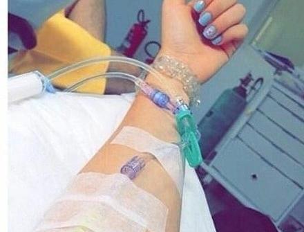 عکس دست سرم زده دختر بندری